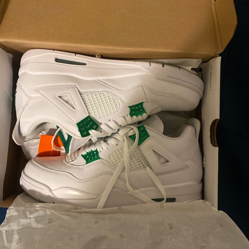 Air Jordan 4 Retro New